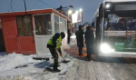 Снег в городе продолжают убирать в круглосуточном режиме